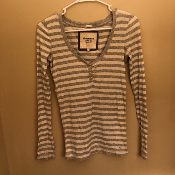 Abercrombie & Fitch women’s long sleeve T-Shirt. Size M. - Picture 1 of 1
